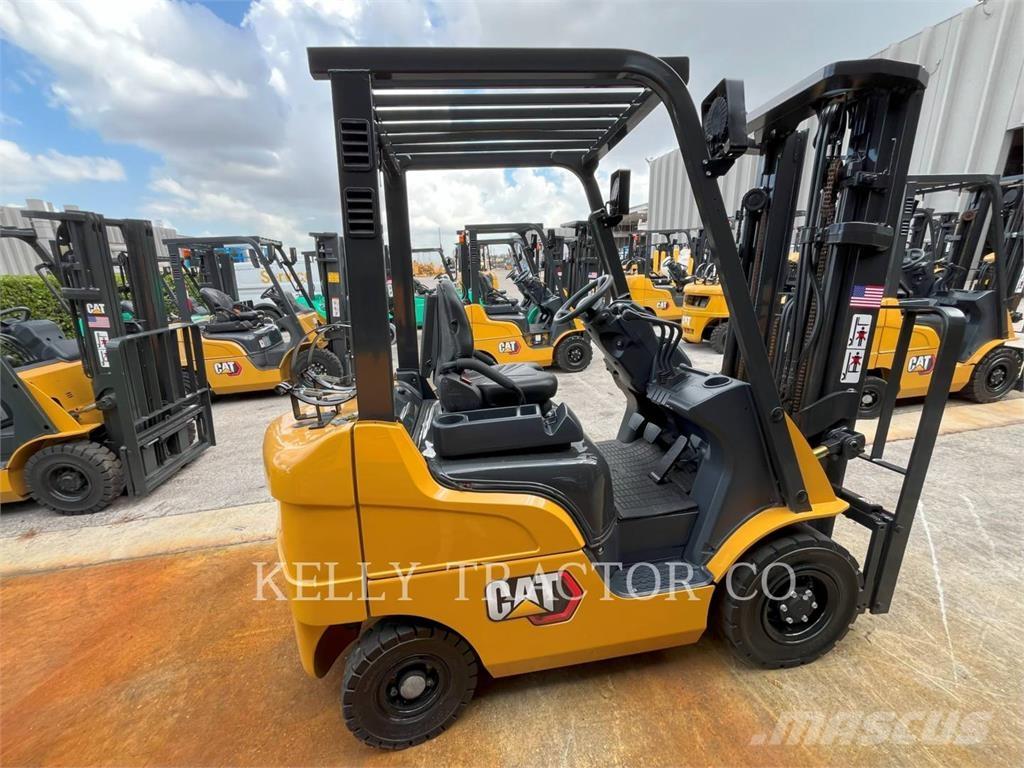 CAT MCFGP18N5 شاحنات LPG
