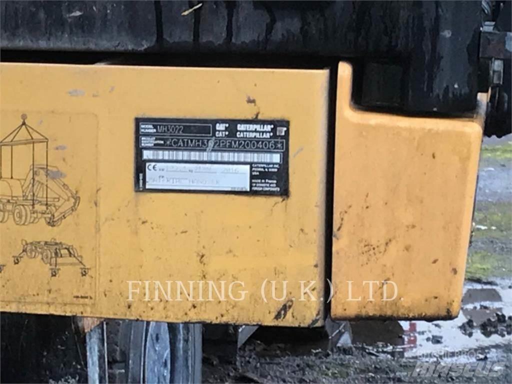 CAT MH3022 حفارات زحافة