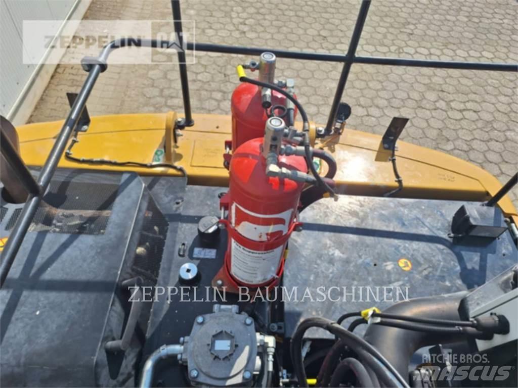CAT MH3022-06C حفارات هدم