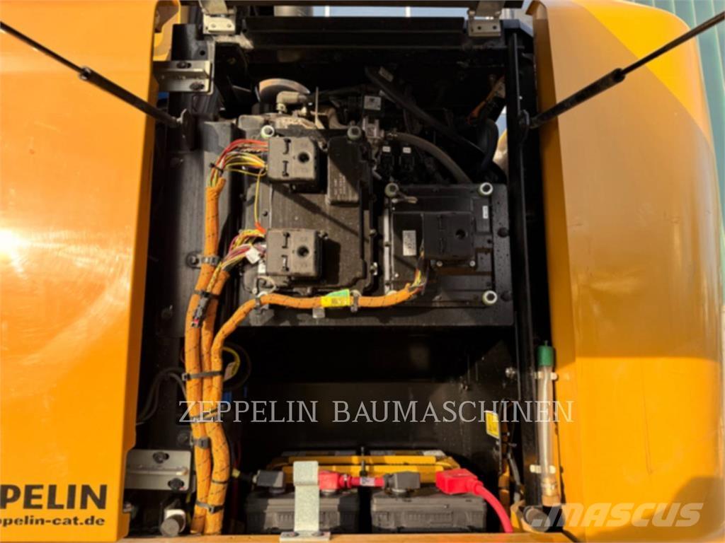 CAT MH3022-06C حفارات هدم