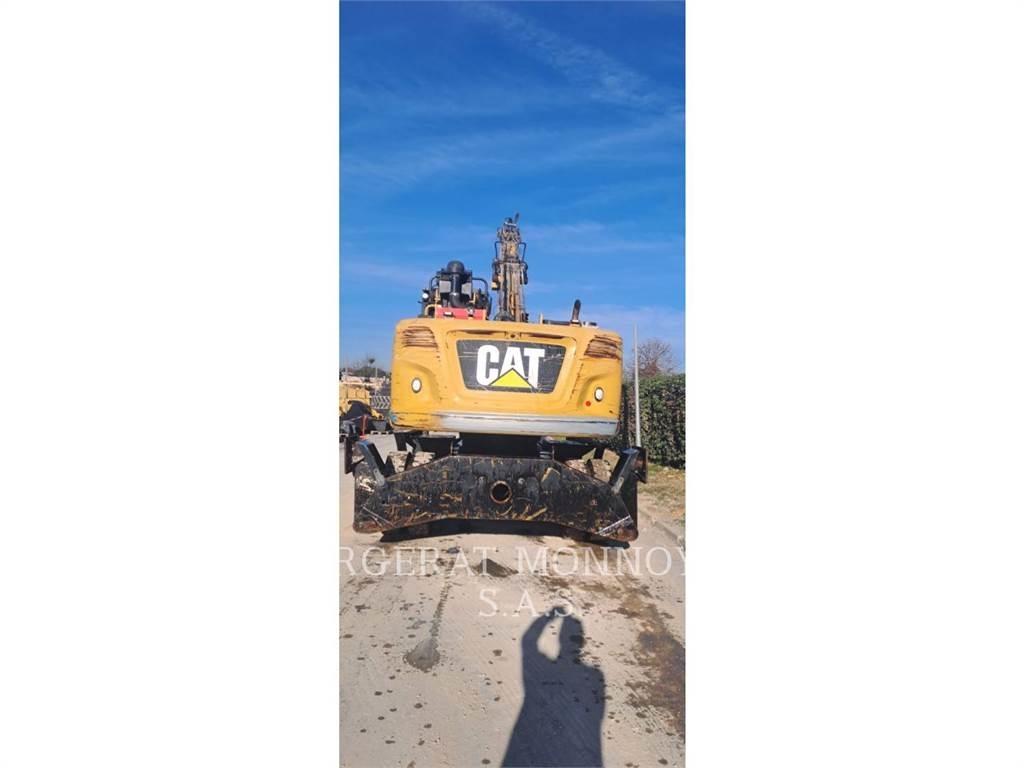 CAT MH3022 IVC حفارات بعجل