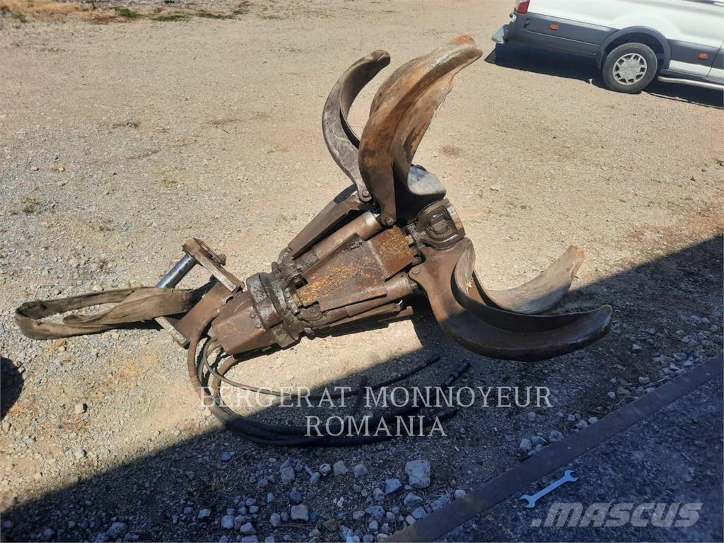 CAT MH3024-06 حفارات بعجل
