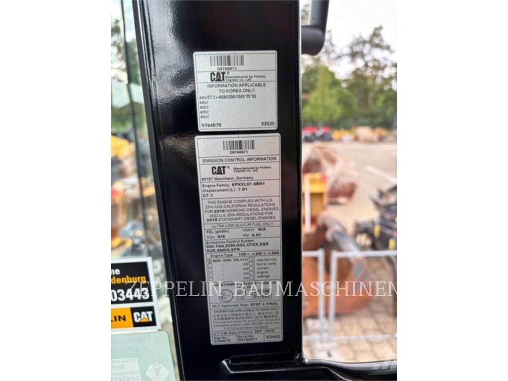 CAT MH3024-06C حفارات هدم