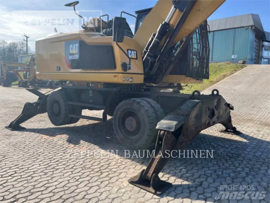 CAT MH3026-06C حفارات هدم