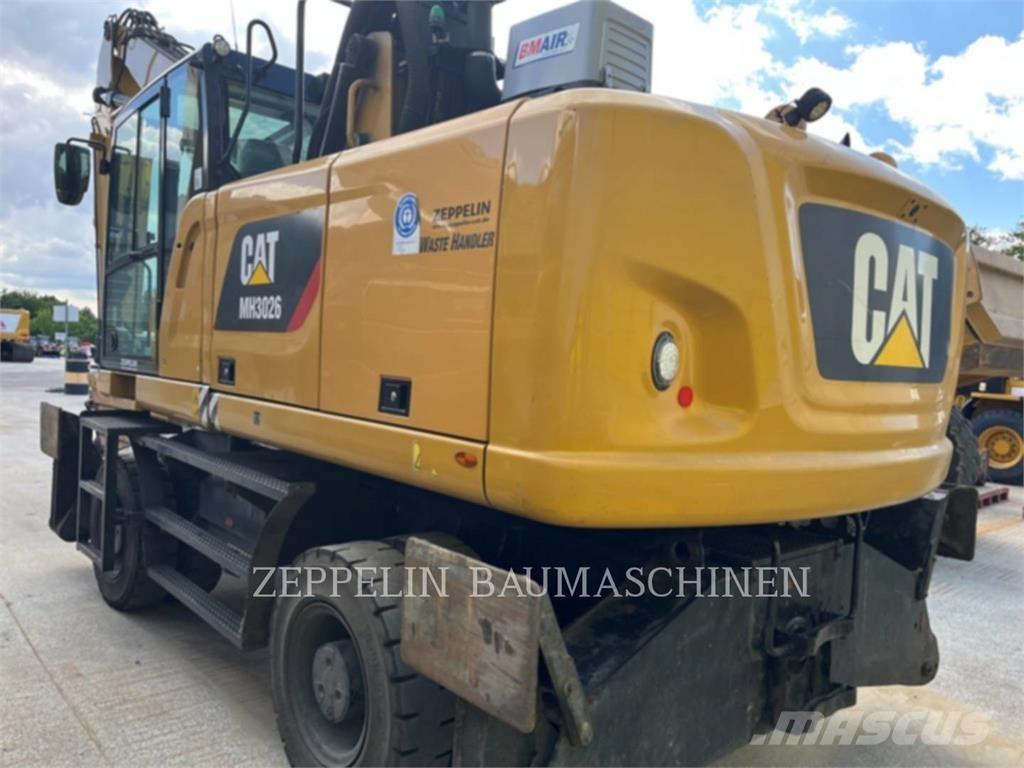 CAT MH3026-06C حفارات هدم