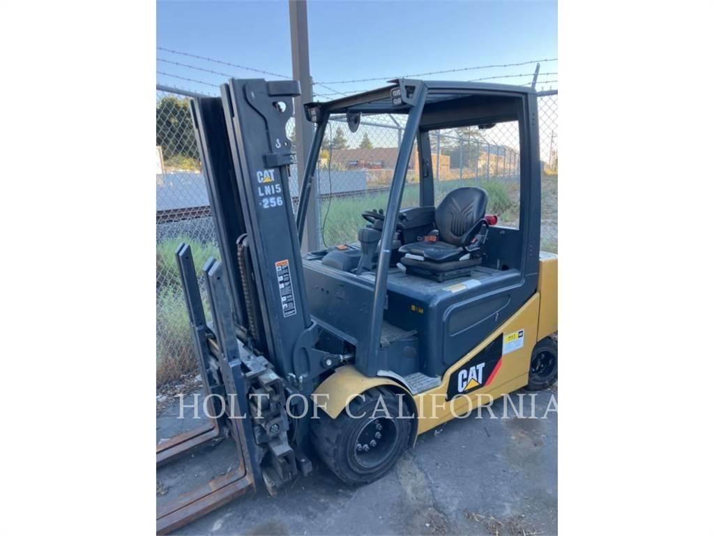 CAT MITSUBISHI 2EP6500 شاحنات ذات رافعات شوكية تعمل بالكهرباء