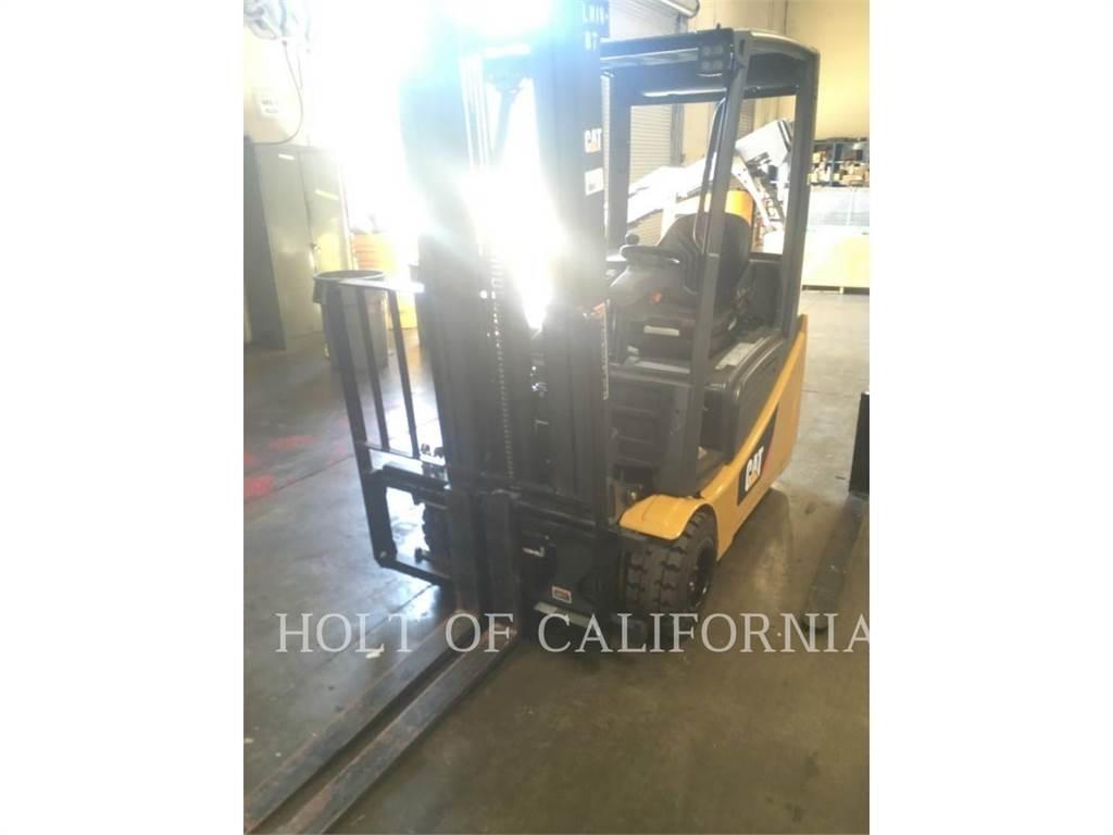 CAT MITSUBISHI 2ET3500 شاحنات ذات رافعات شوكية تعمل بالكهرباء