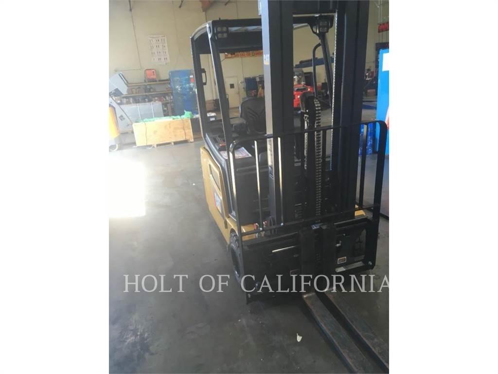 CAT MITSUBISHI 2ET3500 شاحنات ذات رافعات شوكية تعمل بالكهرباء