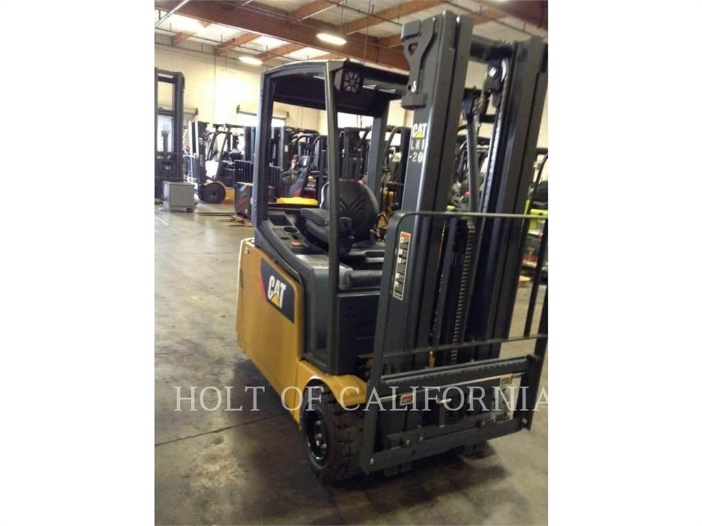CAT MITSUBISHI 2ET4000 شاحنات ذات رافعات شوكية تعمل بالكهرباء