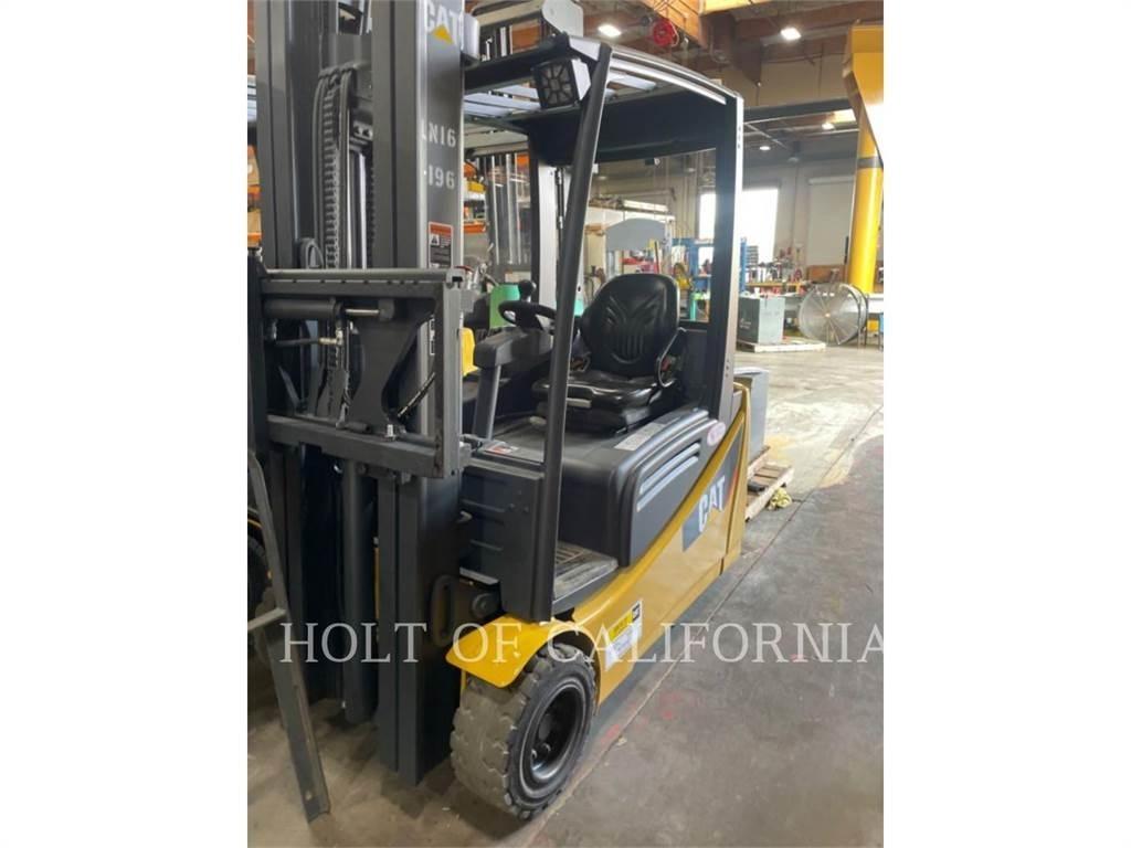 CAT MITSUBISHI 2ET4000 شاحنات ذات رافعات شوكية تعمل بالكهرباء