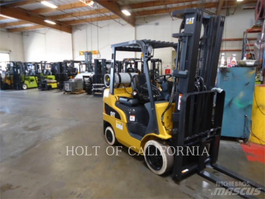 CAT MITSUBISHI C5000-LE شاحنات ذات رافعات شوكية - أخرى
