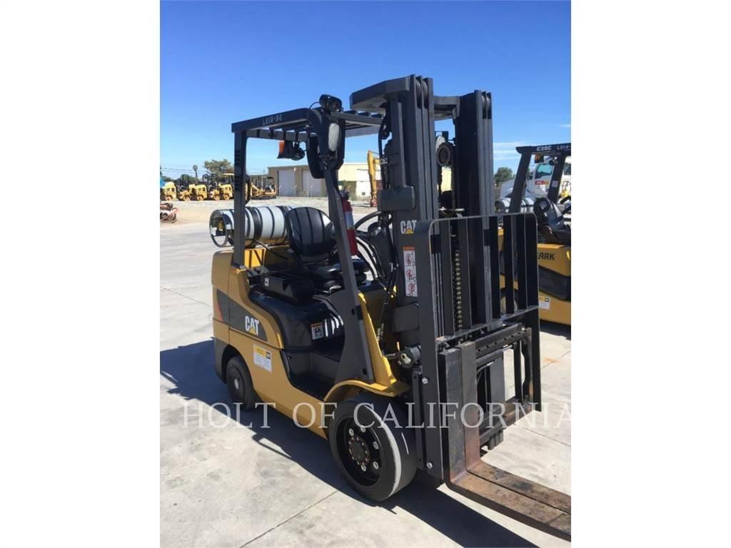 CAT MITSUBISHI C6000-LE شاحنات ذات رافعات شوكية - أخرى
