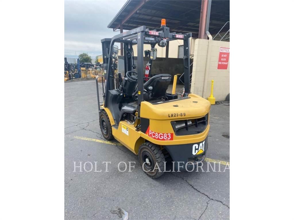 CAT MITSUBISHI DP25N5 شاحنات الديزل