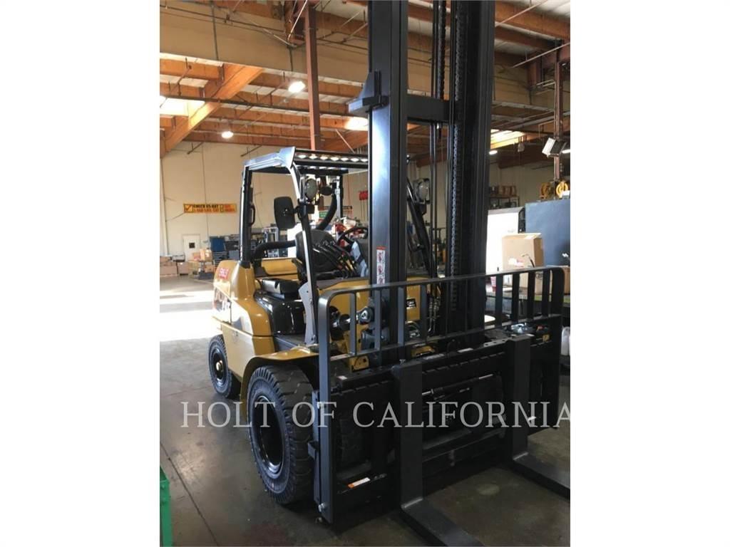 CAT MITSUBISHI DP50N1 شاحنات الديزل