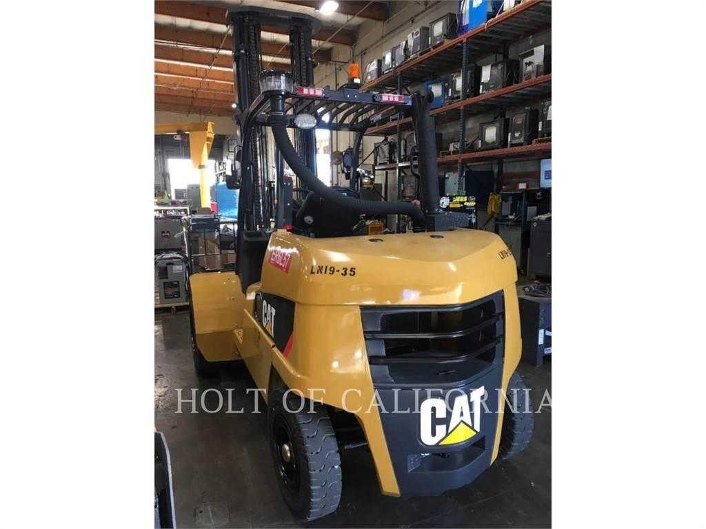 CAT MITSUBISHI DP50N1 شاحنات الديزل