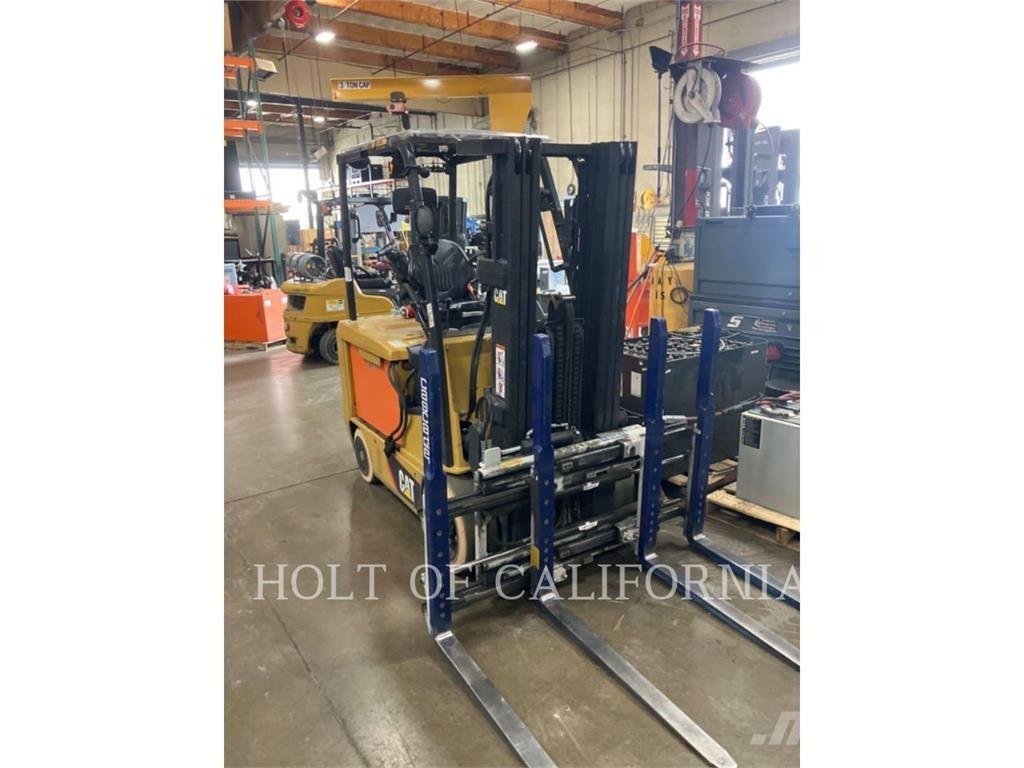 CAT MITSUBISHI EC30N2 شاحنات ذات رافعات شوكية تعمل بالكهرباء