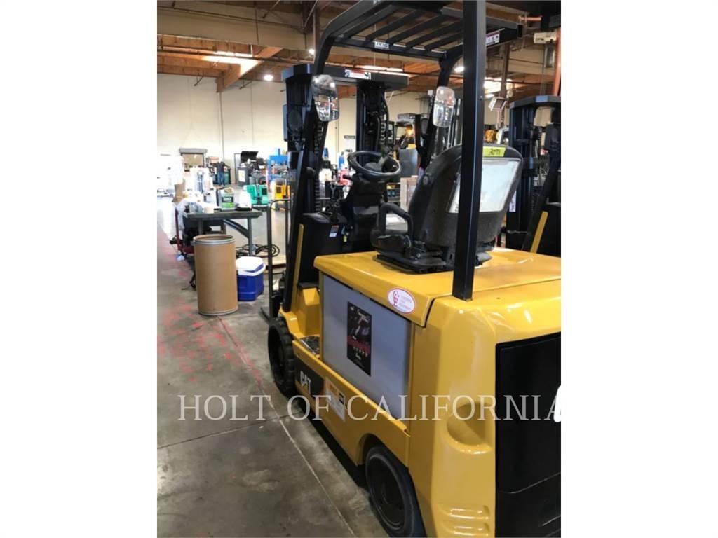CAT MITSUBISHI EC30N3 شاحنات ذات رافعات شوكية تعمل بالكهرباء