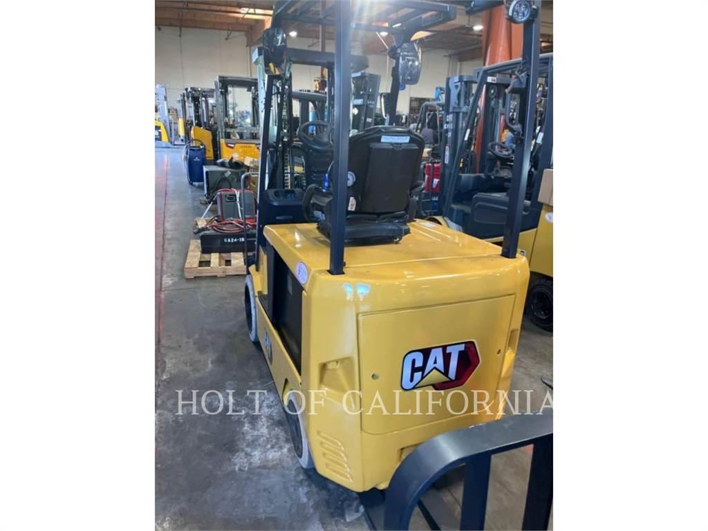 CAT MITSUBISHI EC30N3 شاحنات ذات رافعات شوكية تعمل بالكهرباء