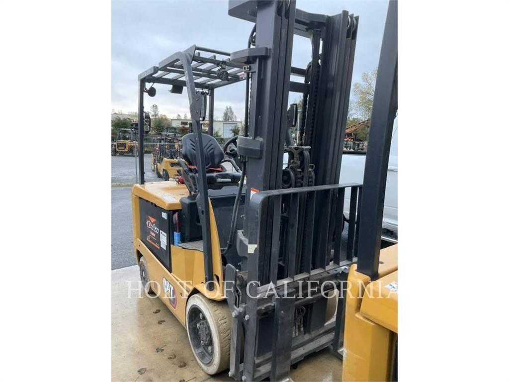 CAT MITSUBISHI EC30N3 شاحنات ذات رافعات شوكية تعمل بالكهرباء