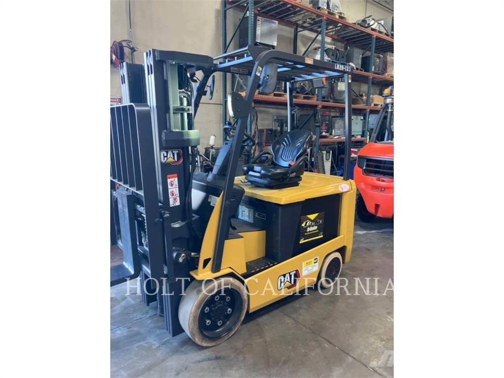 CAT MITSUBISHI EC30N3 شاحنات ذات رافعات شوكية تعمل بالكهرباء