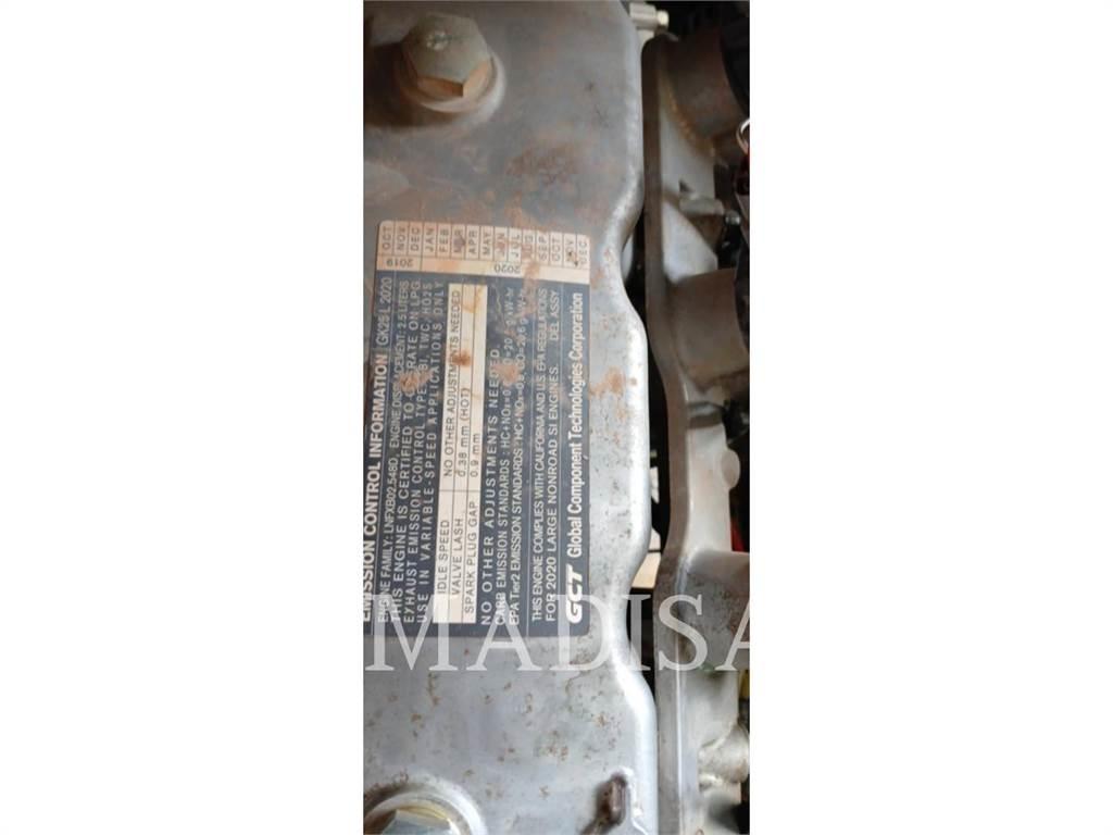 CAT MITSUBISHI FG30N-LP شاحنات ذات رافعات شوكية - أخرى