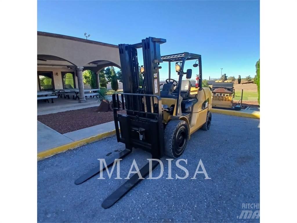 CAT MITSUBISHI PD11000 شاحنات الديزل