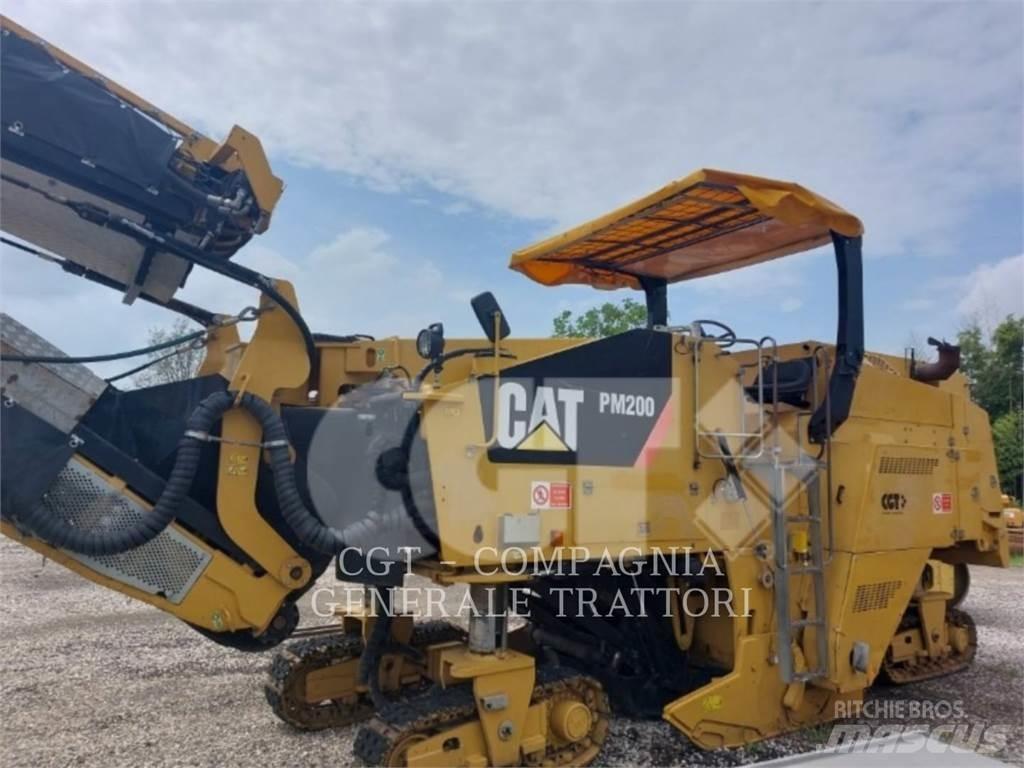 CAT PM200 ماكينات الكشط البارد للأسفلت