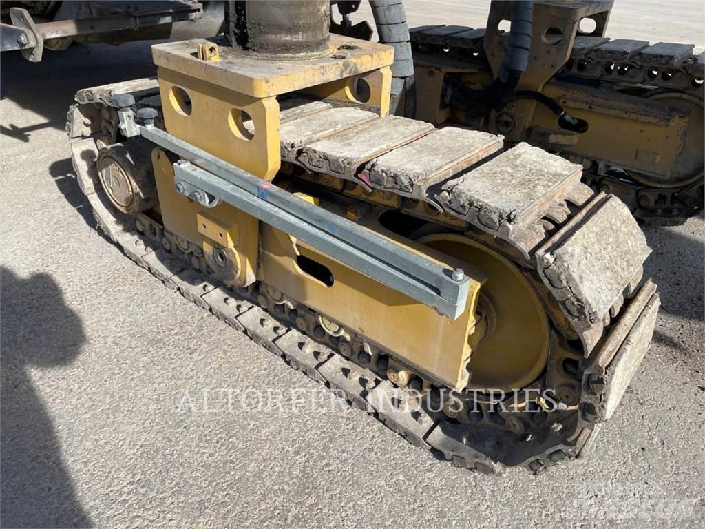 CAT PM825 ماكينات الكشط البارد للأسفلت