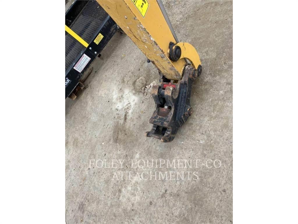 CAT QC305 حفارات زحافة