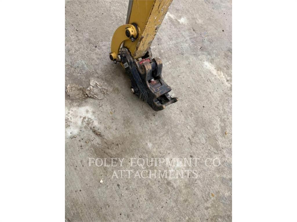 CAT QC305 حفارات زحافة