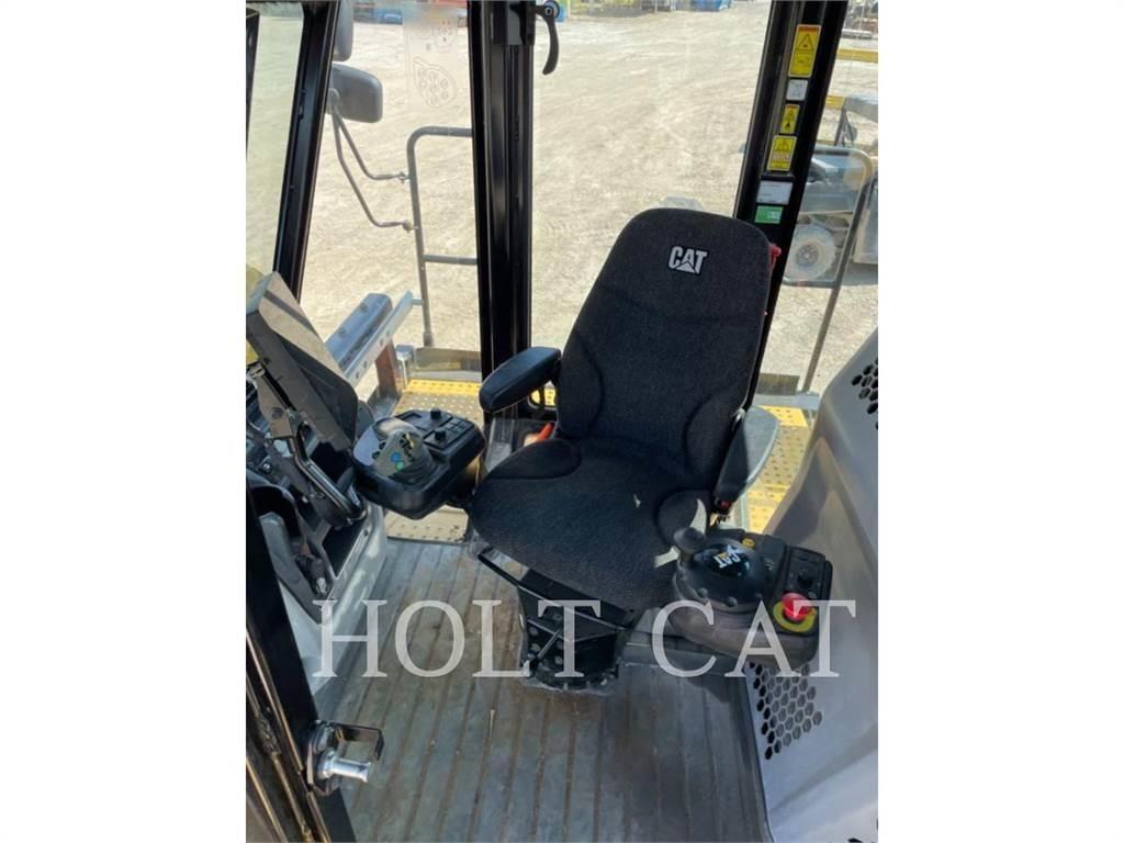 CAT RM400 معدات إعادة تدوير الأسفلت