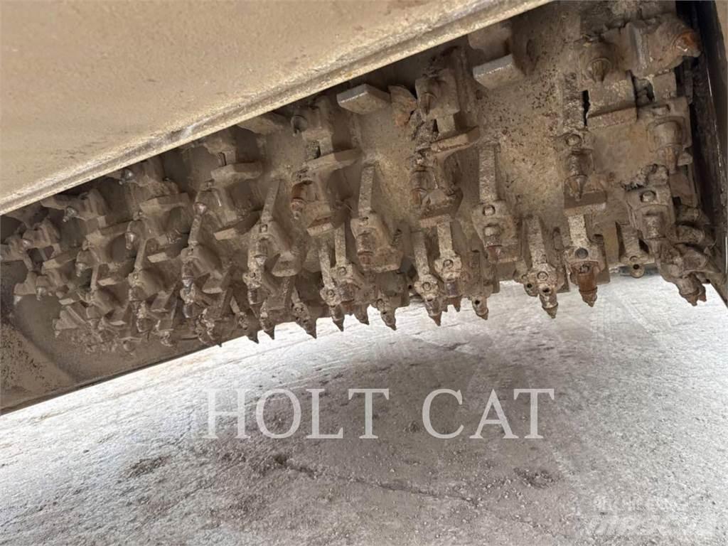 CAT RM400 معدات إعادة تدوير الأسفلت