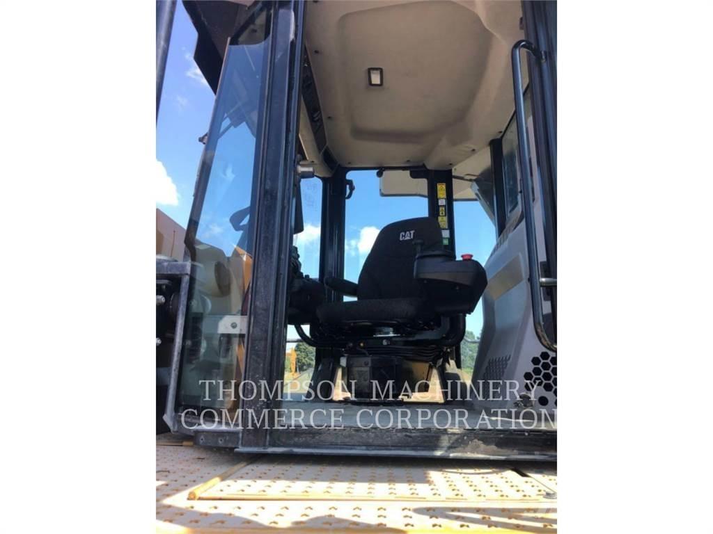 CAT RM400 معدات إعادة تدوير الأسفلت