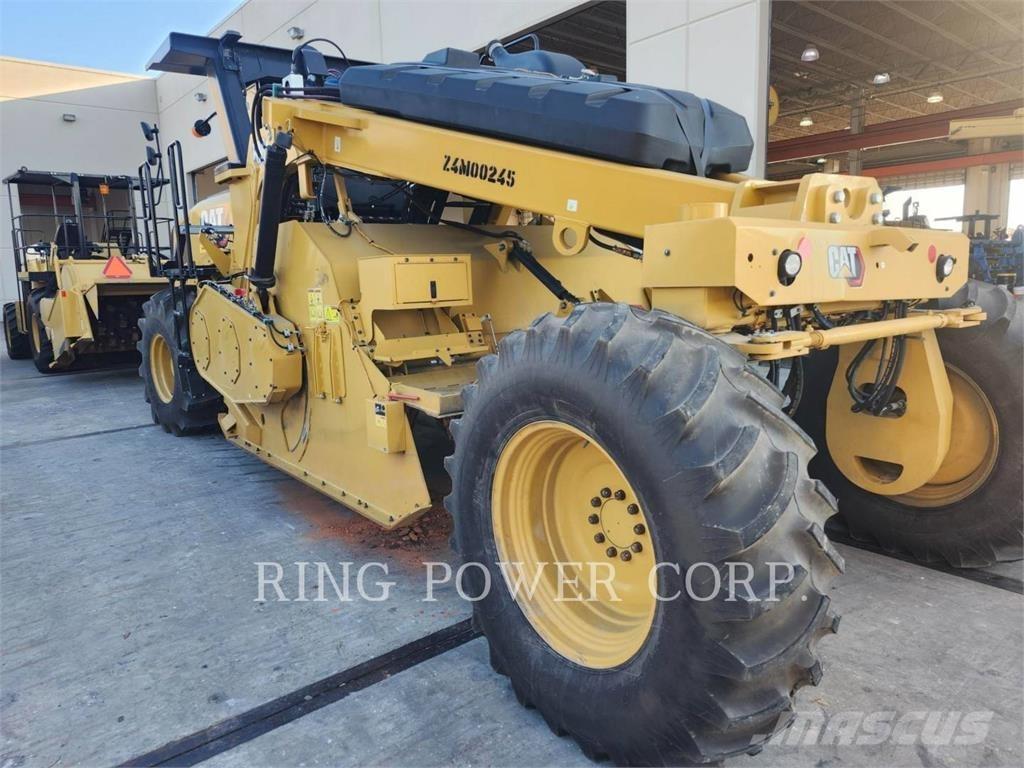 CAT RM400 معدات إعادة تدوير الأسفلت