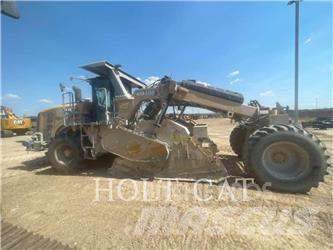 CAT RM400 CAB معدات إعادة تدوير الأسفلت