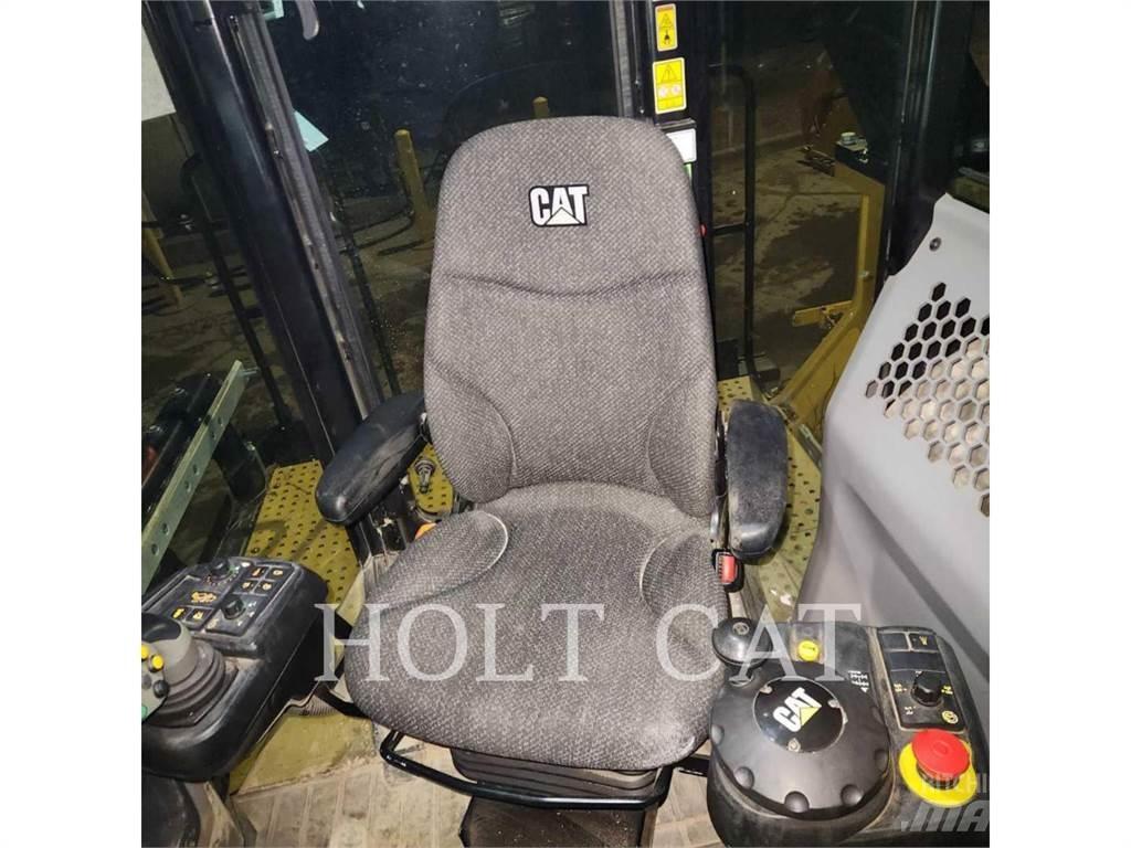 CAT RM400 CAB معدات إعادة تدوير الأسفلت