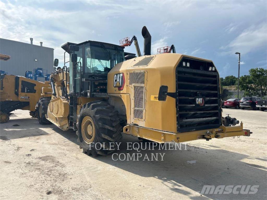 CAT RM500B معدات السفلتة