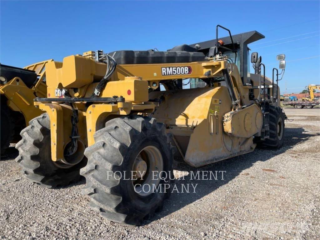 CAT RM500B معدات السفلتة