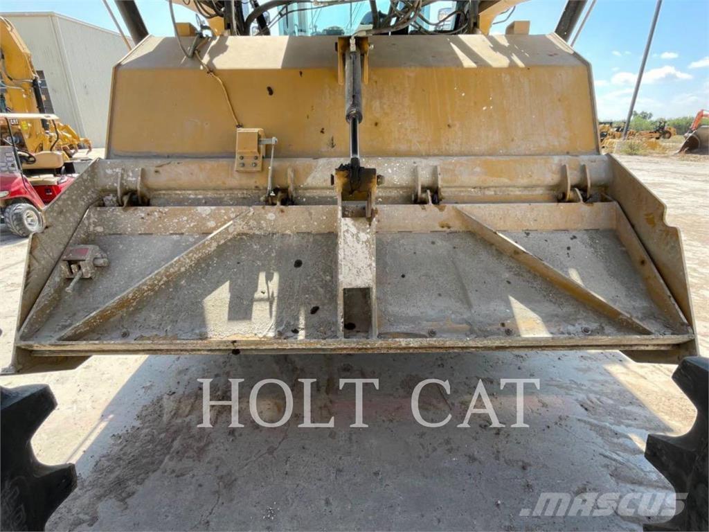 CAT RM500B CAB معدات إعادة تدوير الأسفلت