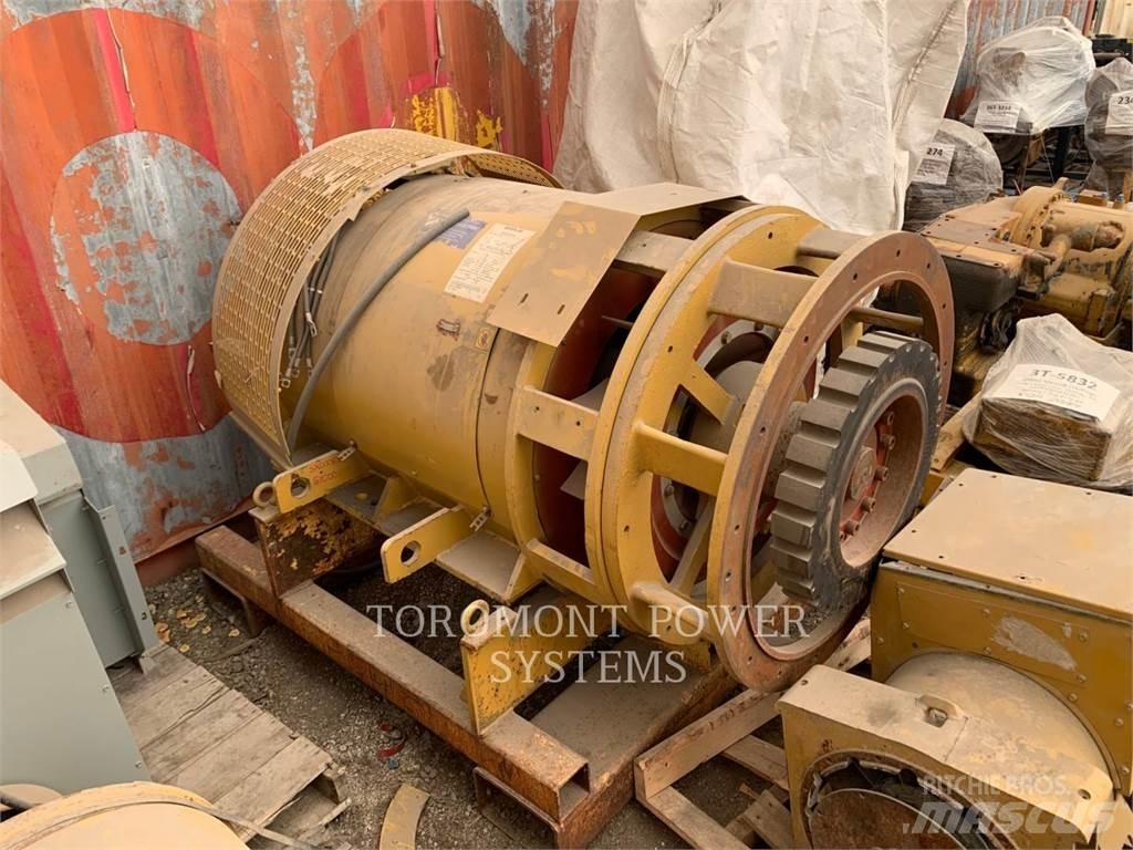 CAT SR4B FRAME 692 مكونات أخرى