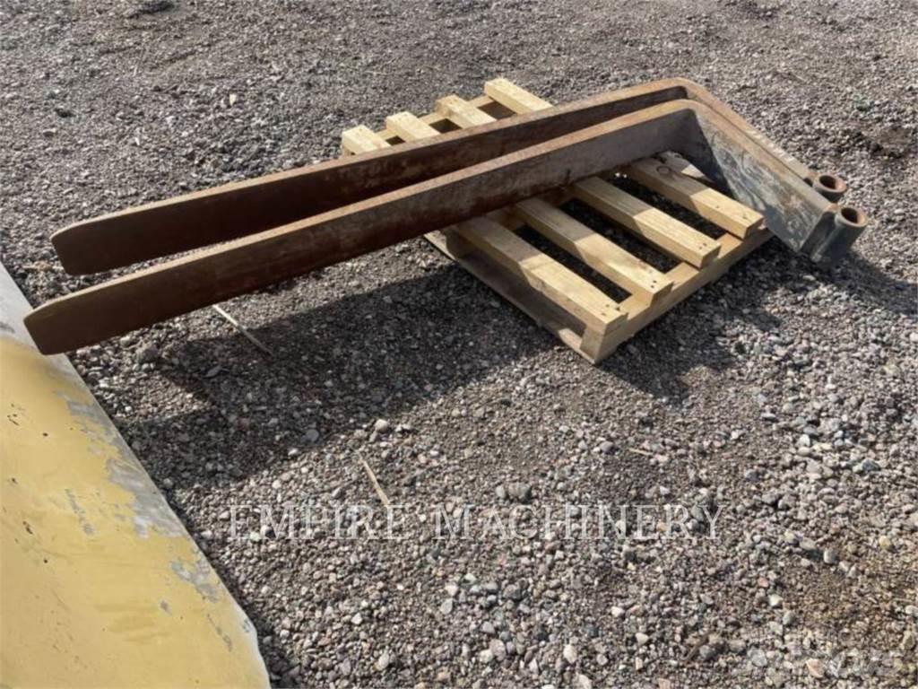 CAT TH-72TINE شوكات