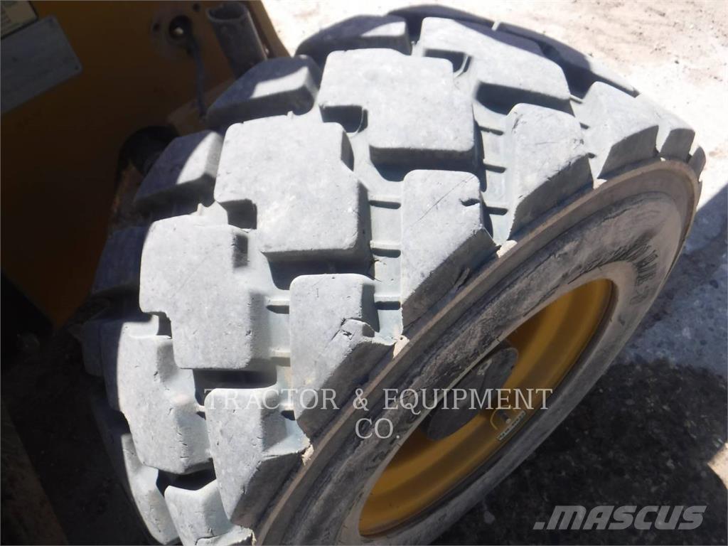 CAT TH255 مناولات متداخلة