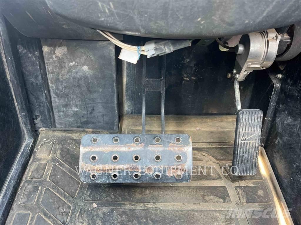 CAT TH255C مناولات متداخلة