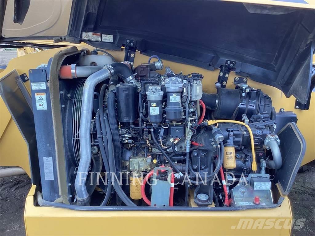 CAT TL1055D مناولات متداخلة
