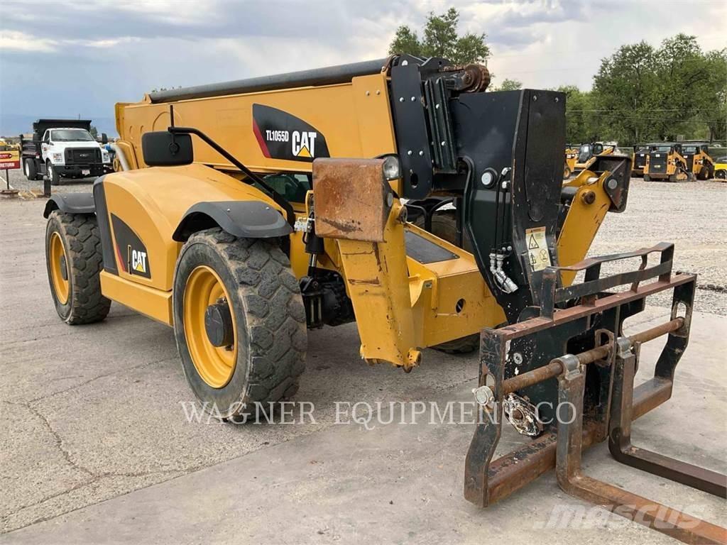 CAT TL1055D مناولات متداخلة