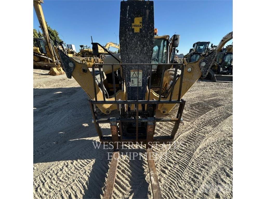 CAT TL1055D مناولات متداخلة