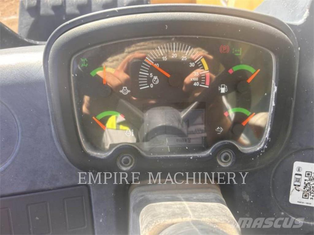 CAT TL1055D مناولات متداخلة