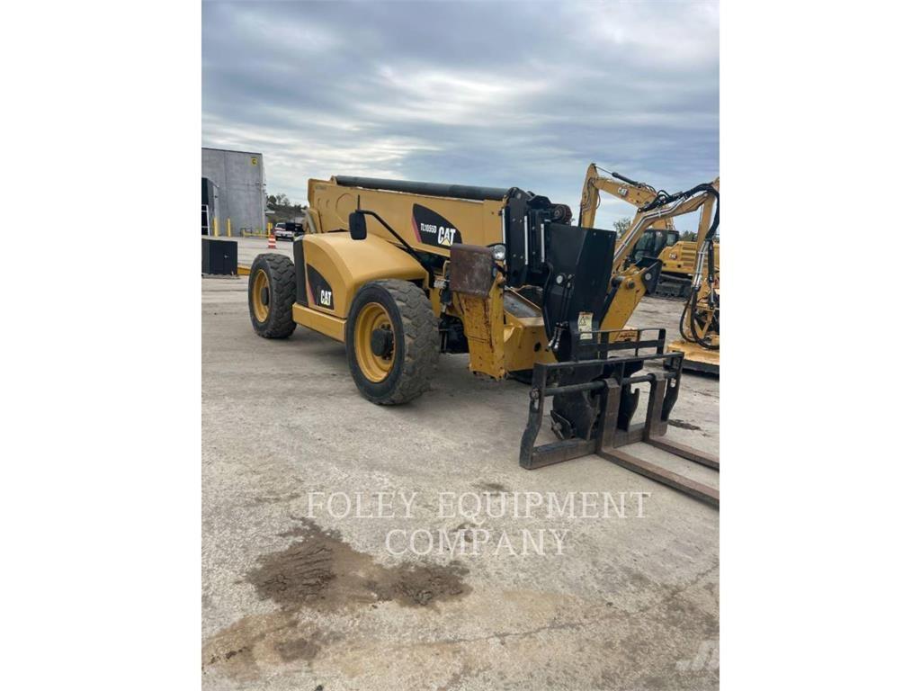 CAT TL1055DC مناولات متداخلة