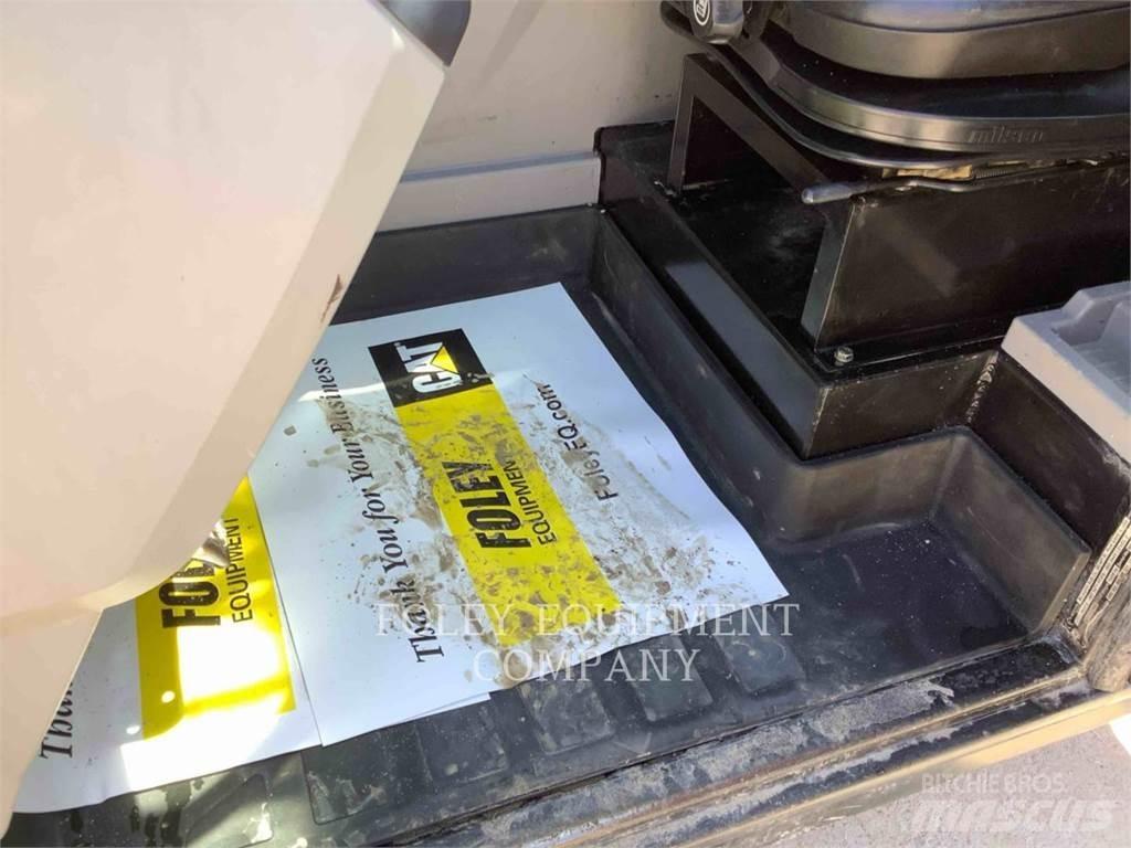 CAT TL1255DC مناولات متداخلة