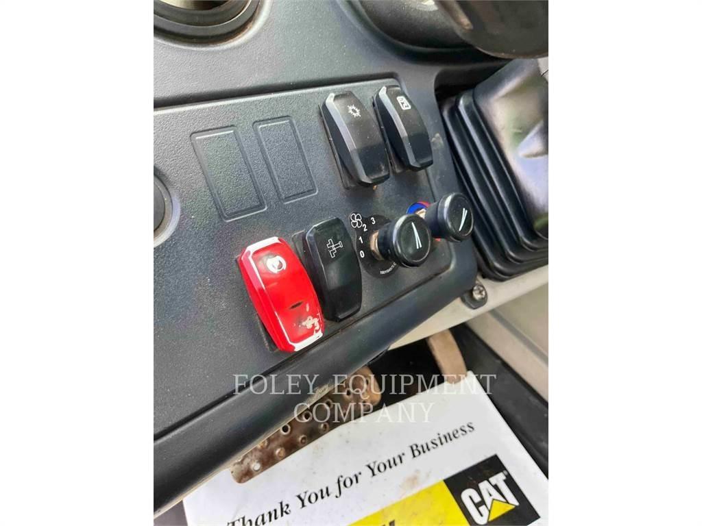 CAT TL1255DC مناولات متداخلة